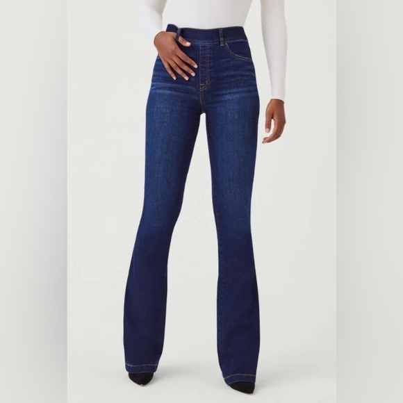 Spanx EveryWear Flare Jeans Women XS Petite Dark Wash HighRise Midnight NWT Fall - Picture 1 of 8